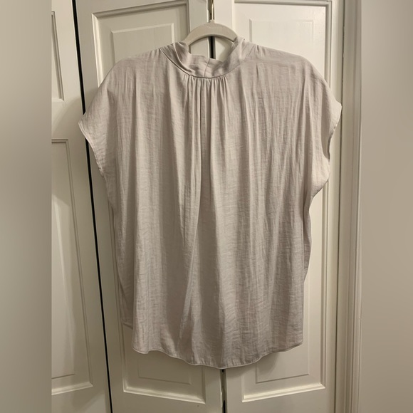 Banana Republic Gray Tie Neck Short Sleeved Shirt - Picture 3 of 4